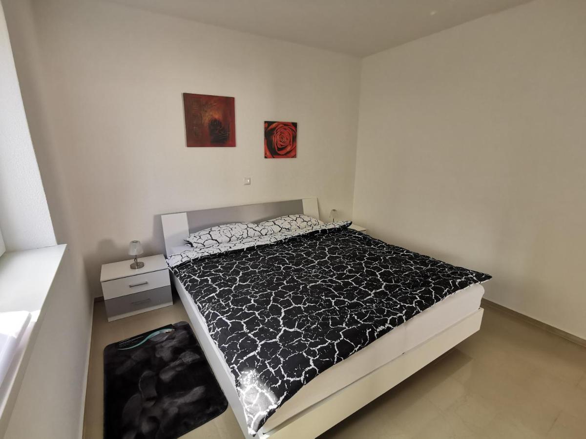 Neue Bungalow Ferienwohnung 안스바흐 외부 사진